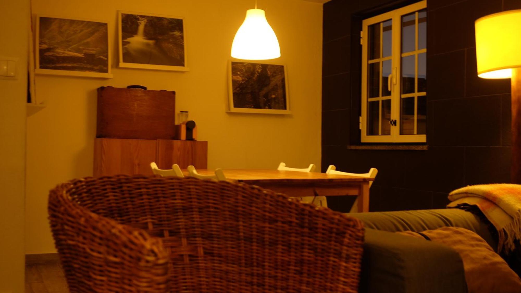 Casa Da Quelha Guest House Chas de Egua Bagian luar foto